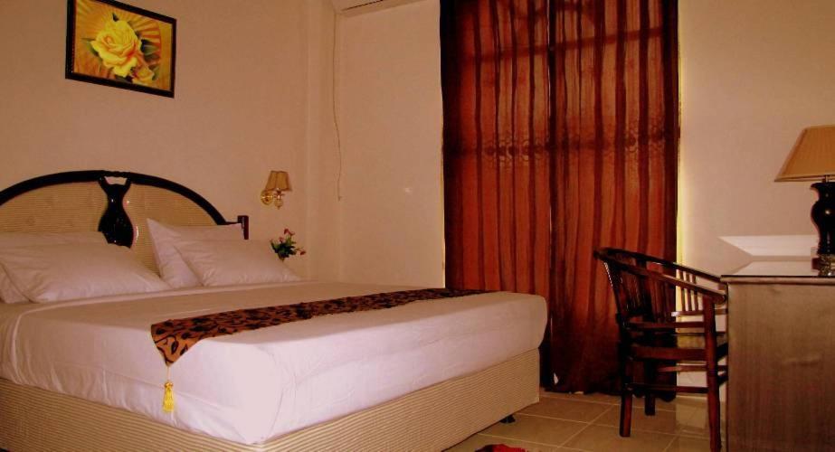 Hotel Mitra Garden Pangkal Pinang Szoba fotó