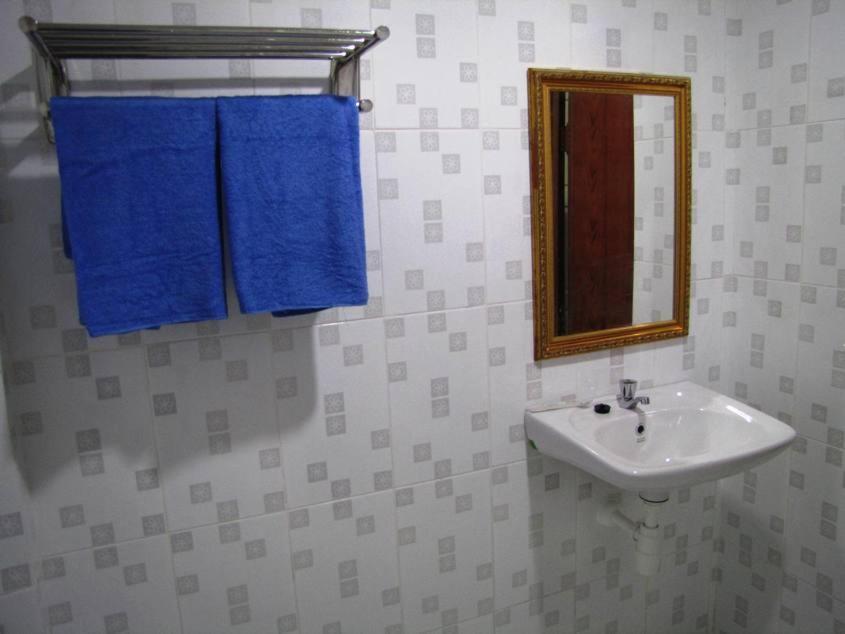 Hotel Mitra Garden Pangkal Pinang Szoba fotó