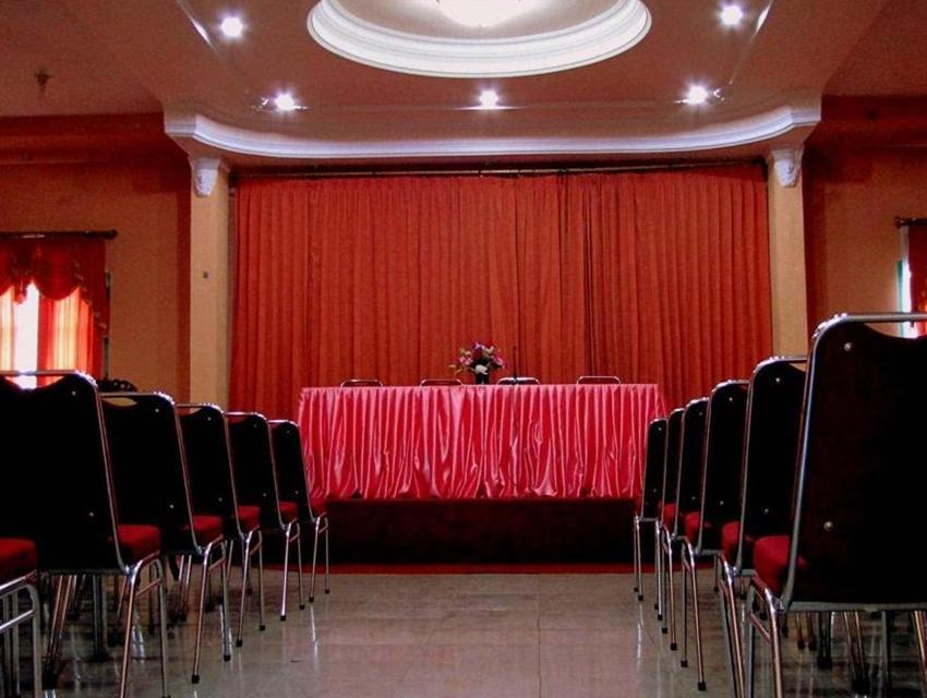 Hotel Mitra Garden Pangkal Pinang Kültér fotó